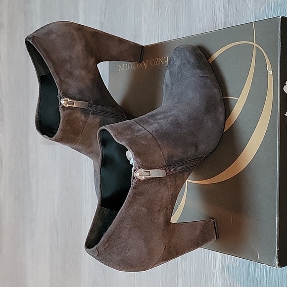 Enzo Angiolini Dark Grey Suede Booties - Picture 5 of 14